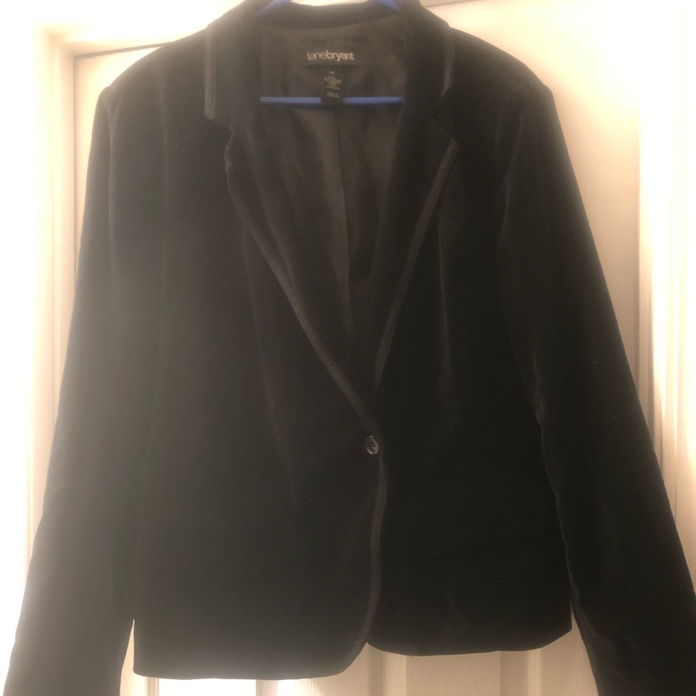 Velvety blazer from Land Bryant. Good condition.